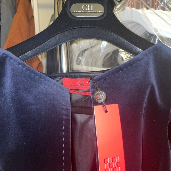 NWT Carolina Herrera Night Gown - Picture 5 of 5